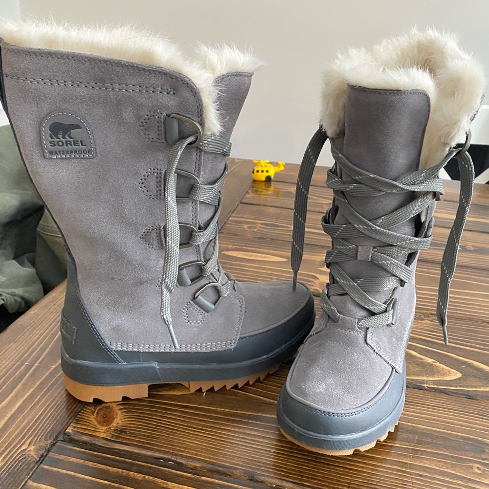 NWT Women’s Sorel Winter Boots waterproof